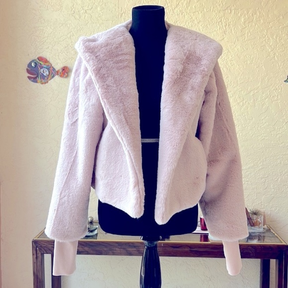 Sundays NYC 713 Women’s Cropped - Hooded, ULTRA SOFT Pink Faux Fur Jacket
